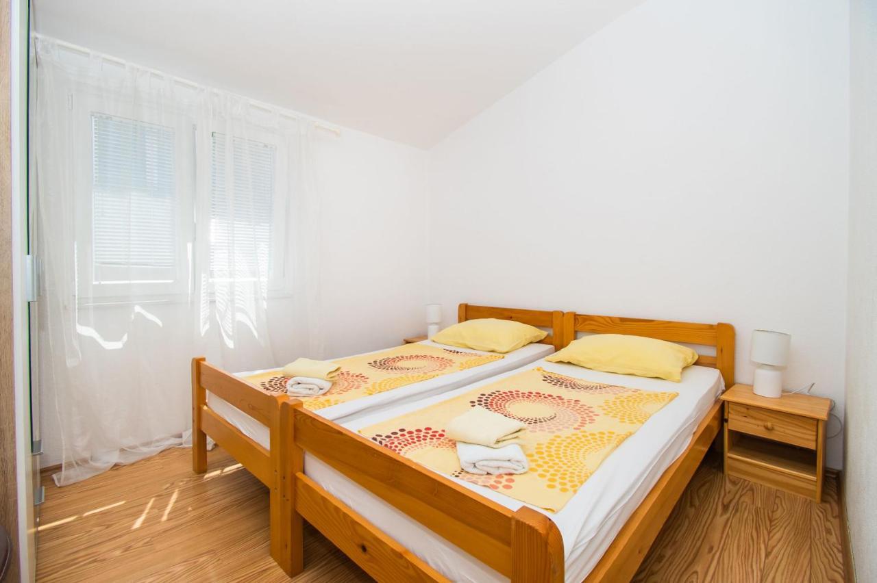 וודיצה Apartments Happy Place מראה חיצוני תמונה