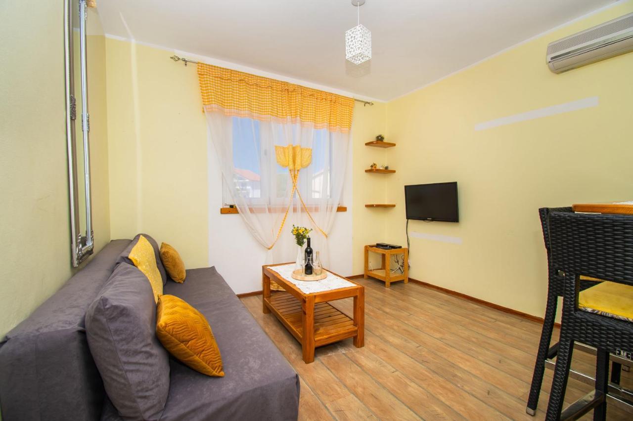 וודיצה Apartments Happy Place מראה חיצוני תמונה