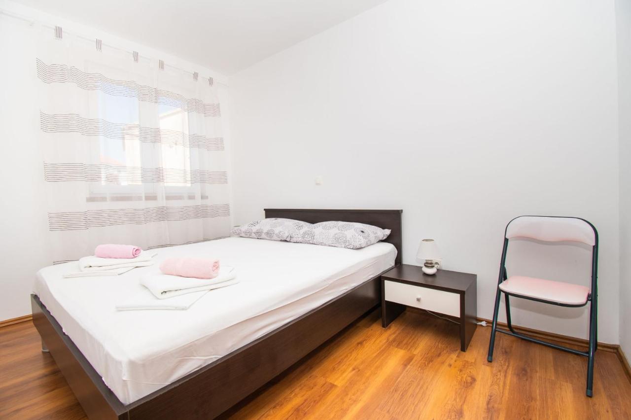 וודיצה Apartments Happy Place מראה חיצוני תמונה