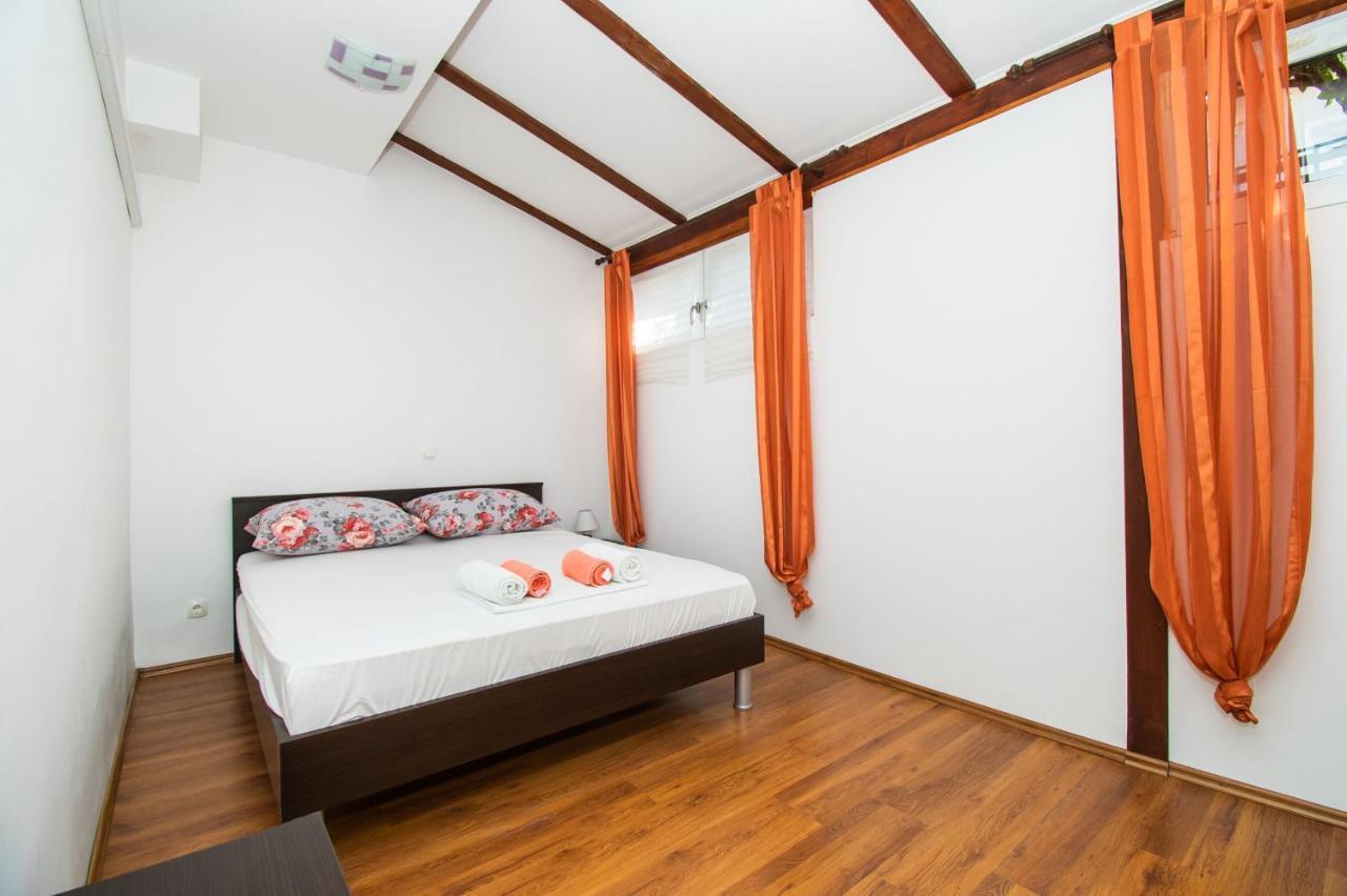 וודיצה Apartments Happy Place מראה חיצוני תמונה