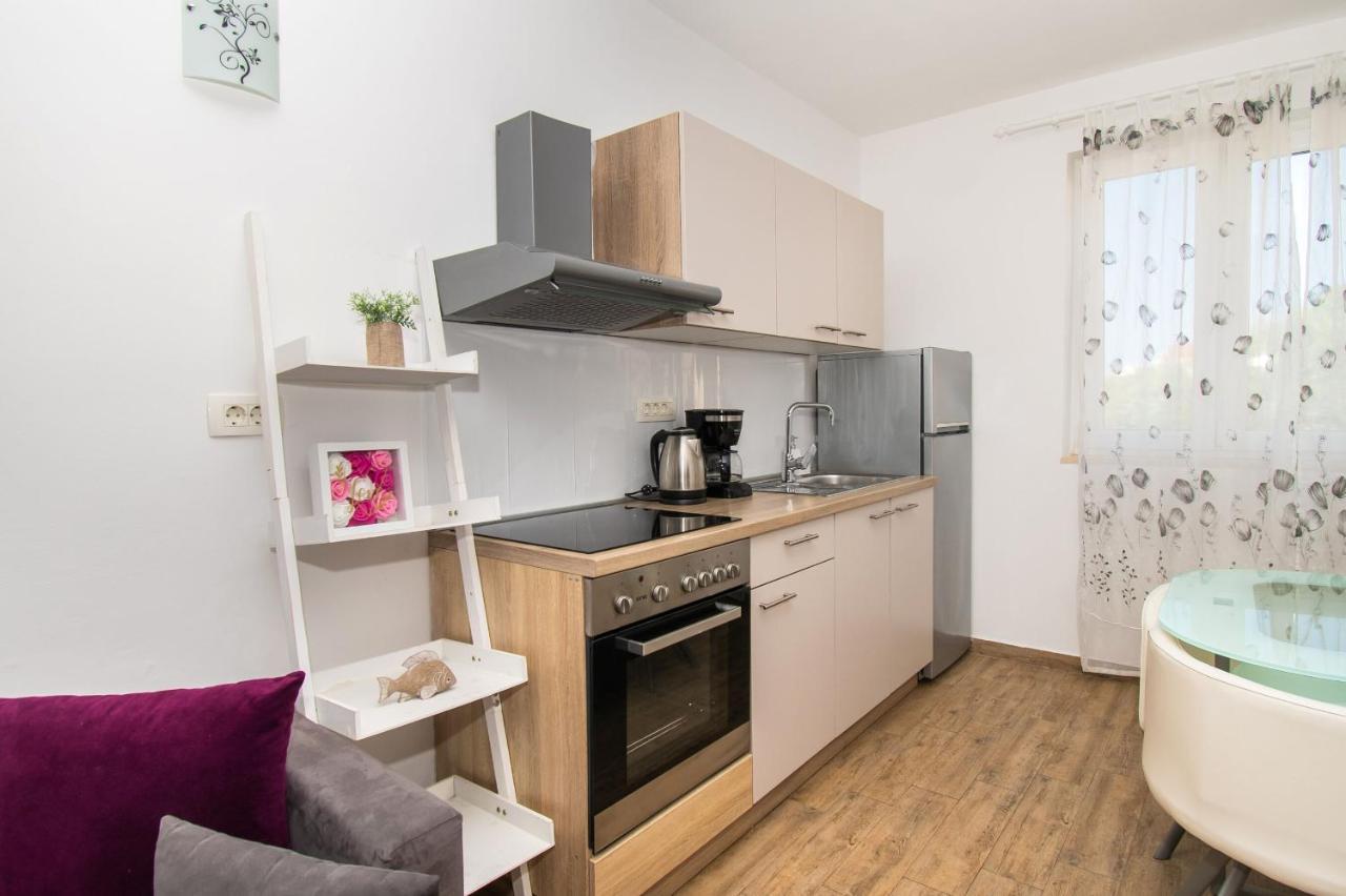 וודיצה Apartments Happy Place מראה חיצוני תמונה