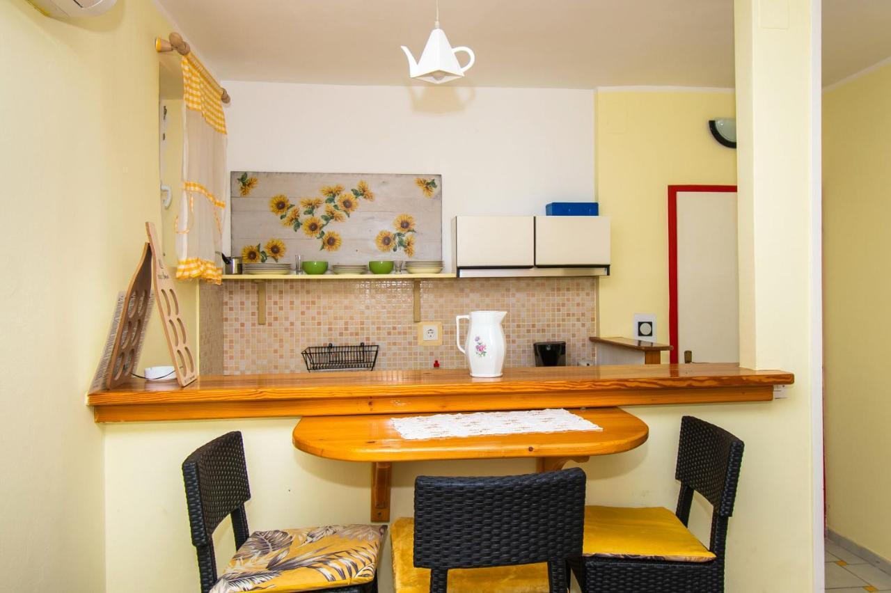 וודיצה Apartments Happy Place מראה חיצוני תמונה
